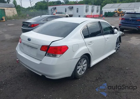 2012 Subaru Legacy 2.5I Premium из США, поврежденный, VIN 4S3BMBG61C3007934